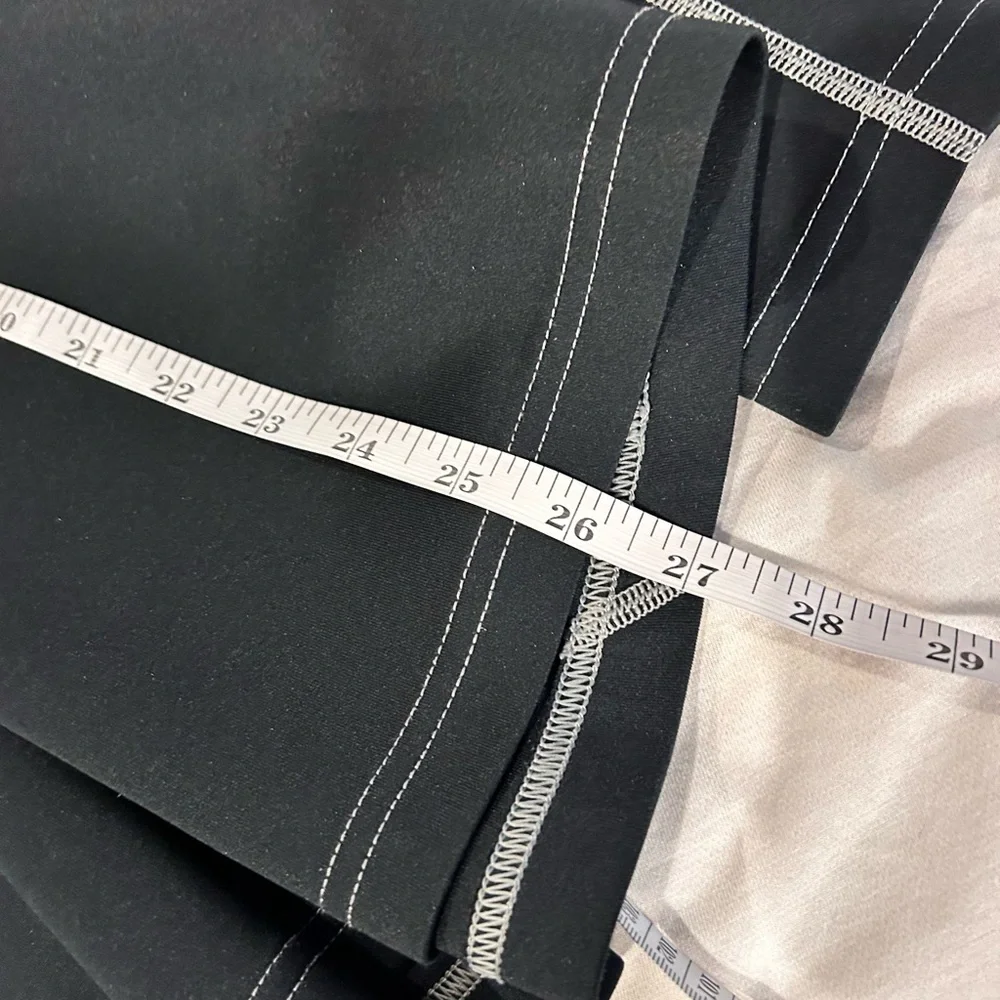 ❗️SOLD❗️Sunice Womans Sports Lightweight Quarterzip Pullover - Picture 10 of 12